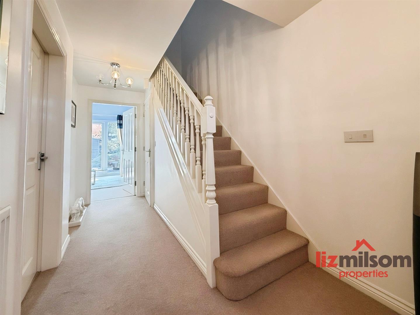 Brunel Way, Church Gresley, DE11 9TG Image 9