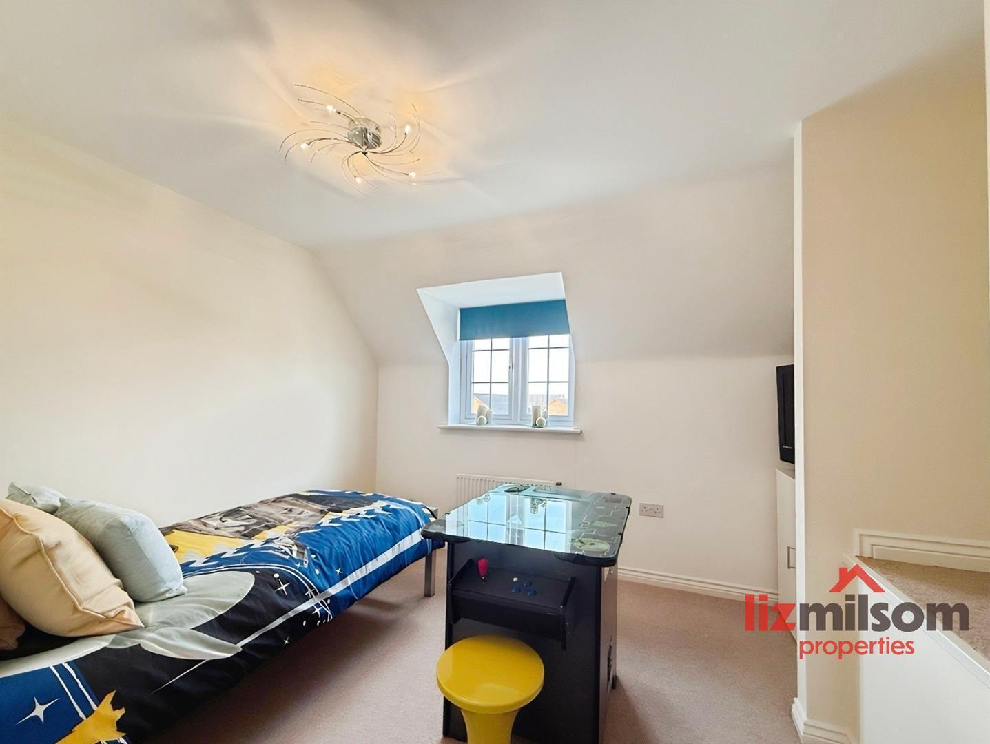 Brunel Way, Church Gresley, DE11 9TG Image 17