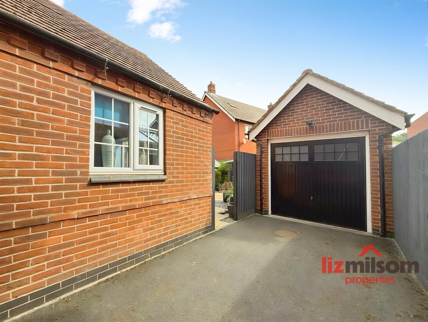Brunel Way, Church Gresley, DE11 9TG Image 20