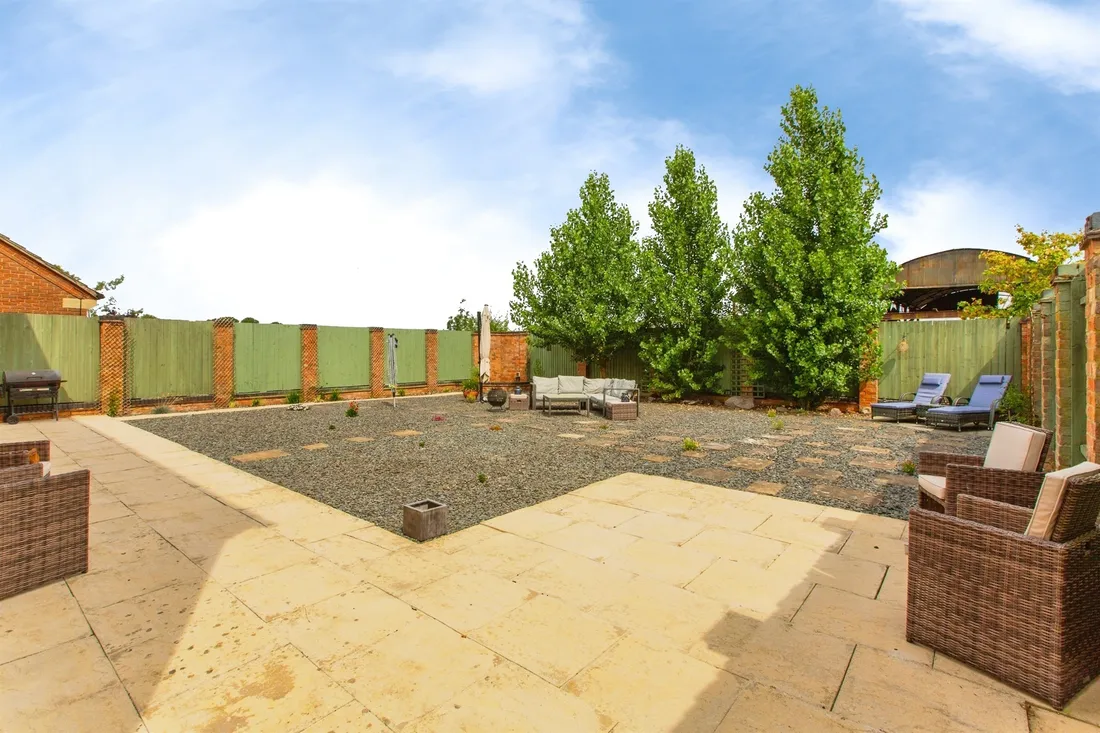 Property photo 8