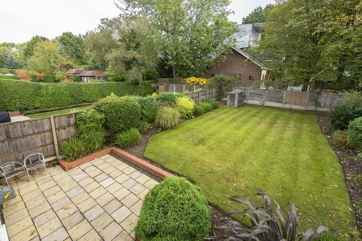 Bellfield Avenue Harrow HA3 photo 4