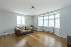 Bellfield Avenue Harrow HA3 photo 5