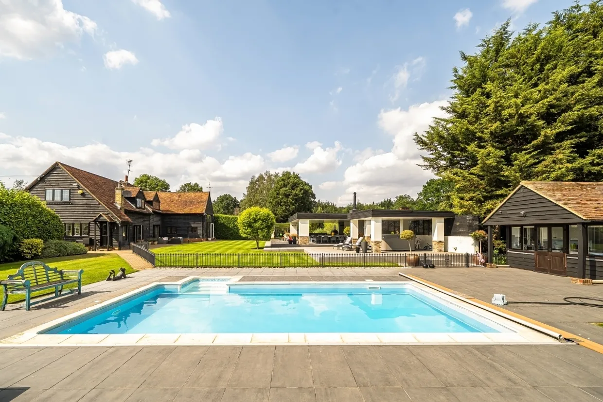 Chandlers Lane Rickmansworth WD3 photo 10