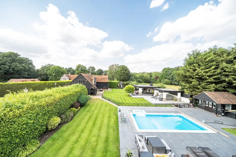 Chandlers Lane Rickmansworth WD3 photo 24