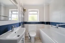Lymington Bottom Road, Four Marks, GU34 photo 7