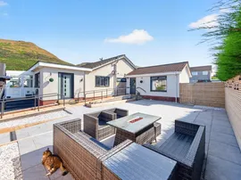 Craigton Crescent, Alva photo