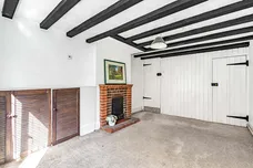 Oxenden Road, Farnham, GU10 photo 2
