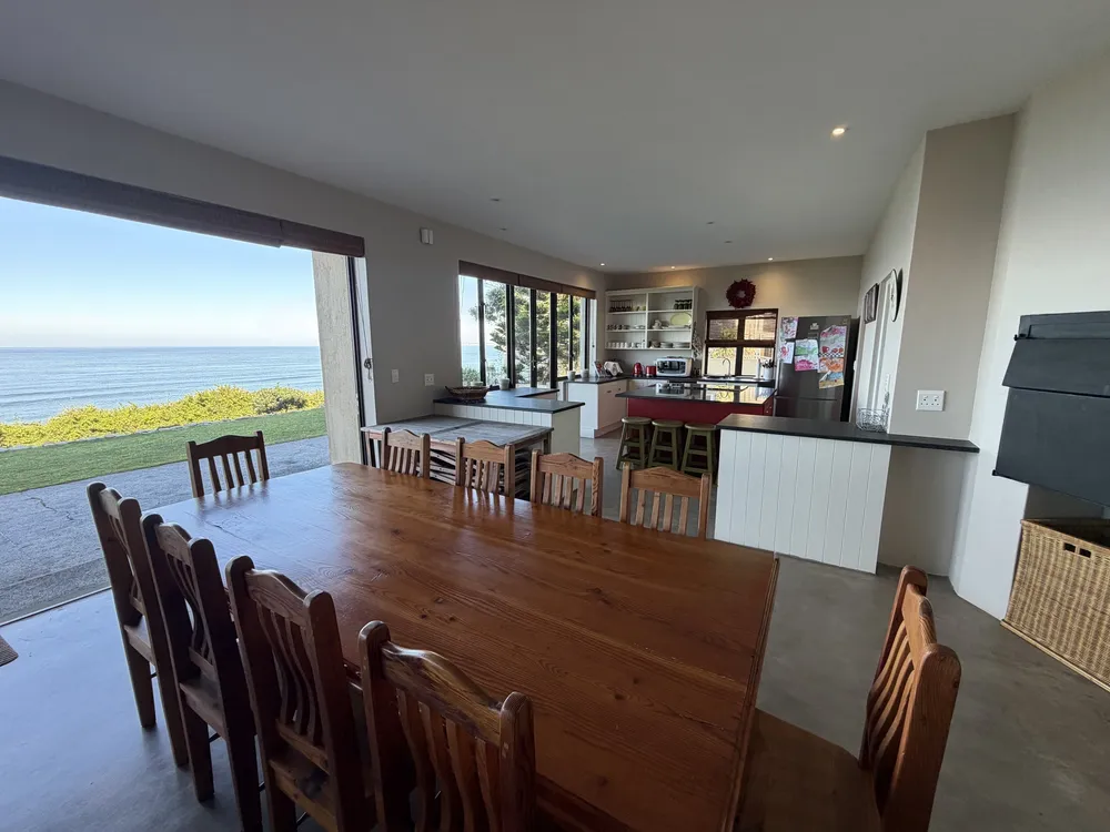 South Africa, Western Cape, Dana Bay, P. Grandiceps Street, 24