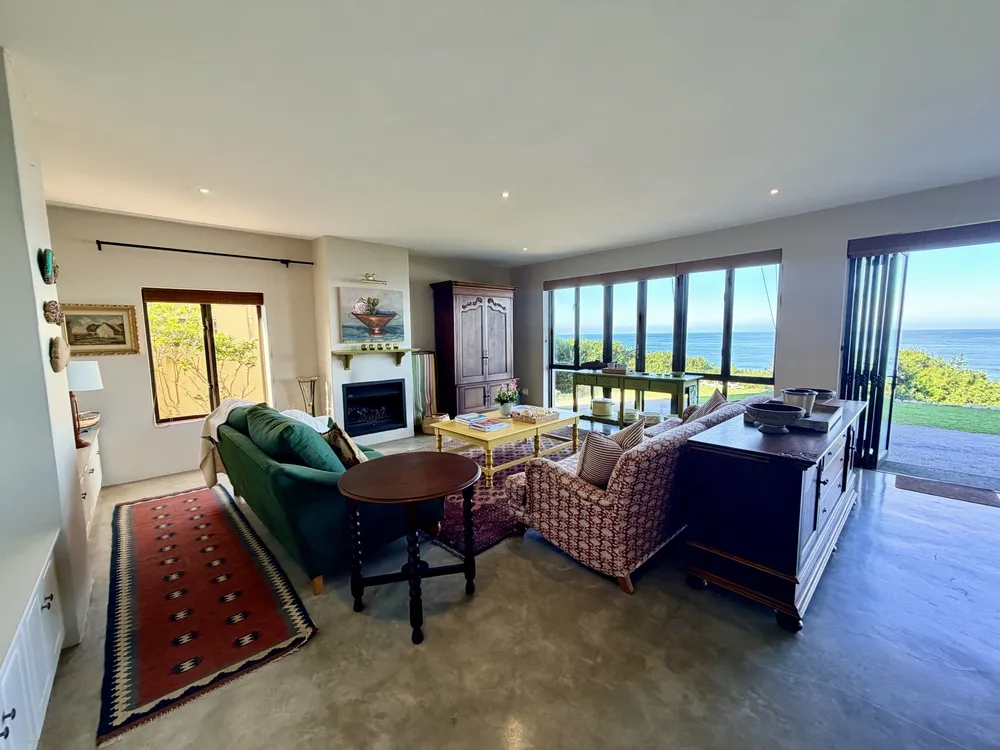 South Africa, Western Cape, Dana Bay, P. Grandiceps Street, 24