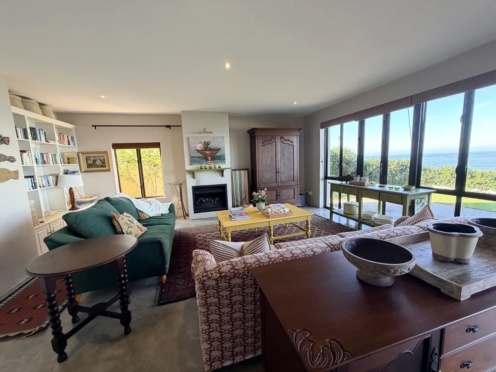 South Africa, Western Cape, Dana Bay, P. Grandiceps Street, 24