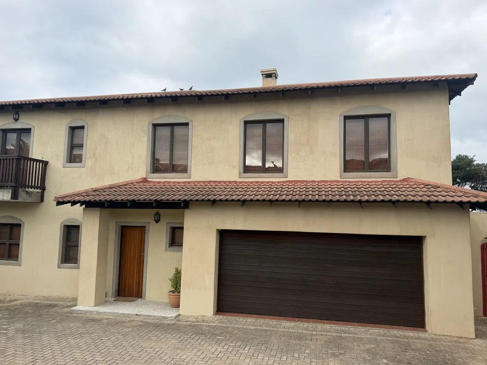South Africa, Western Cape, Dana Bay, P. Grandiceps Street, 24