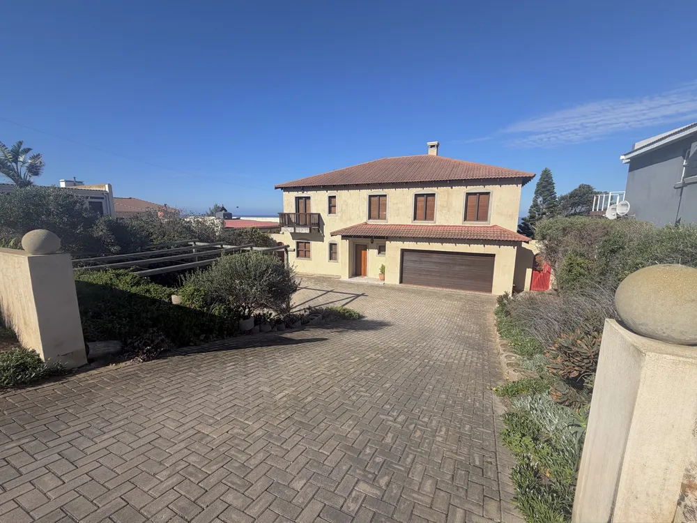 South Africa, Western Cape, Dana Bay, P. Grandiceps Street, 24