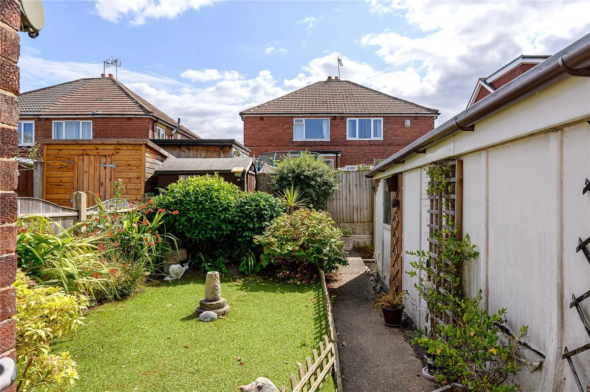 Kelmscott Green, Crossgates, LS15
