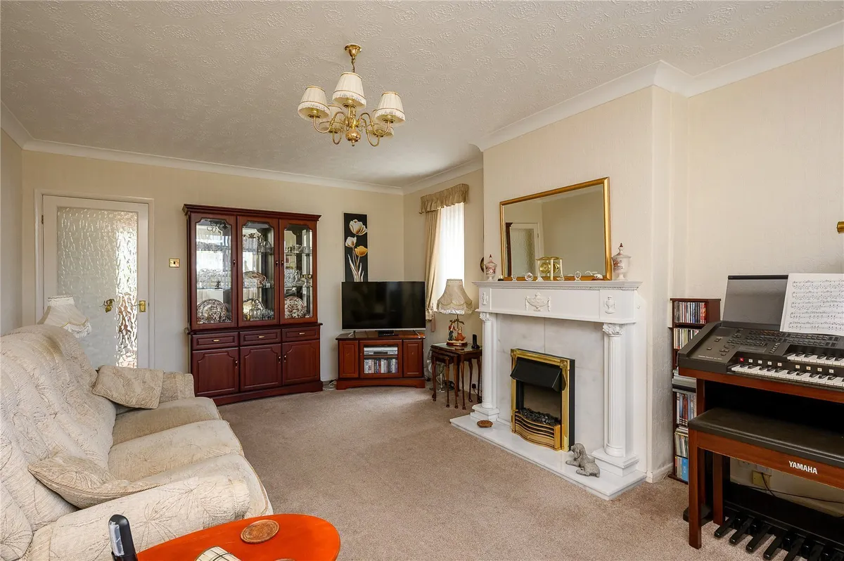 Kelmscott Green, Crossgates, LS15