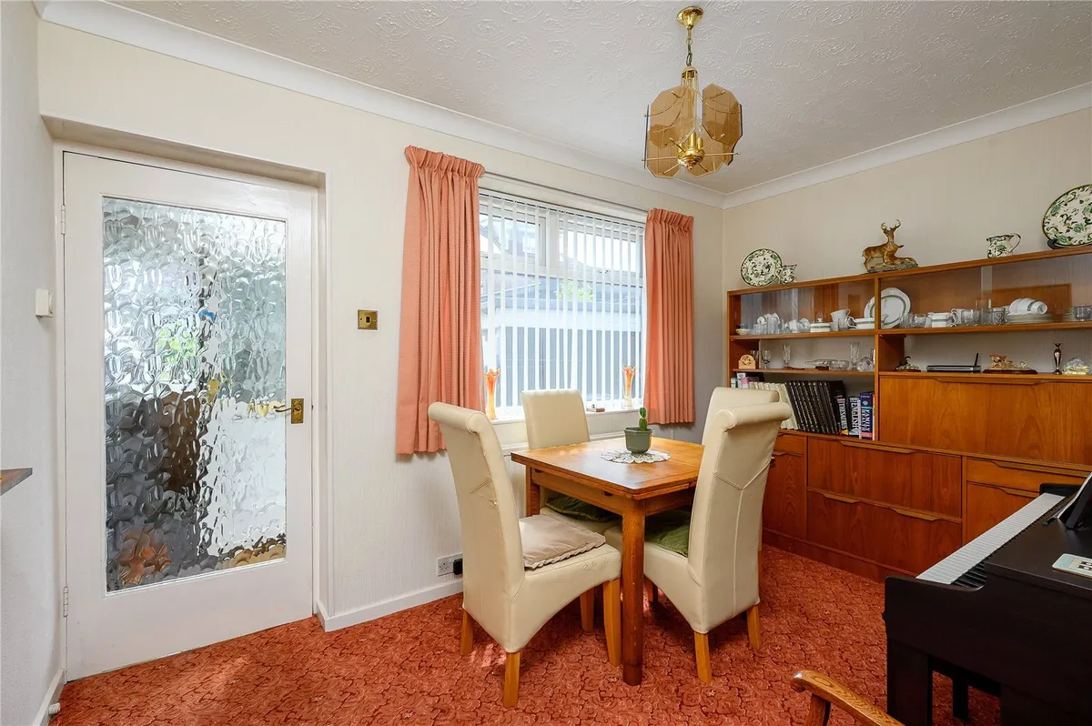 Kelmscott Green, Crossgates, LS15