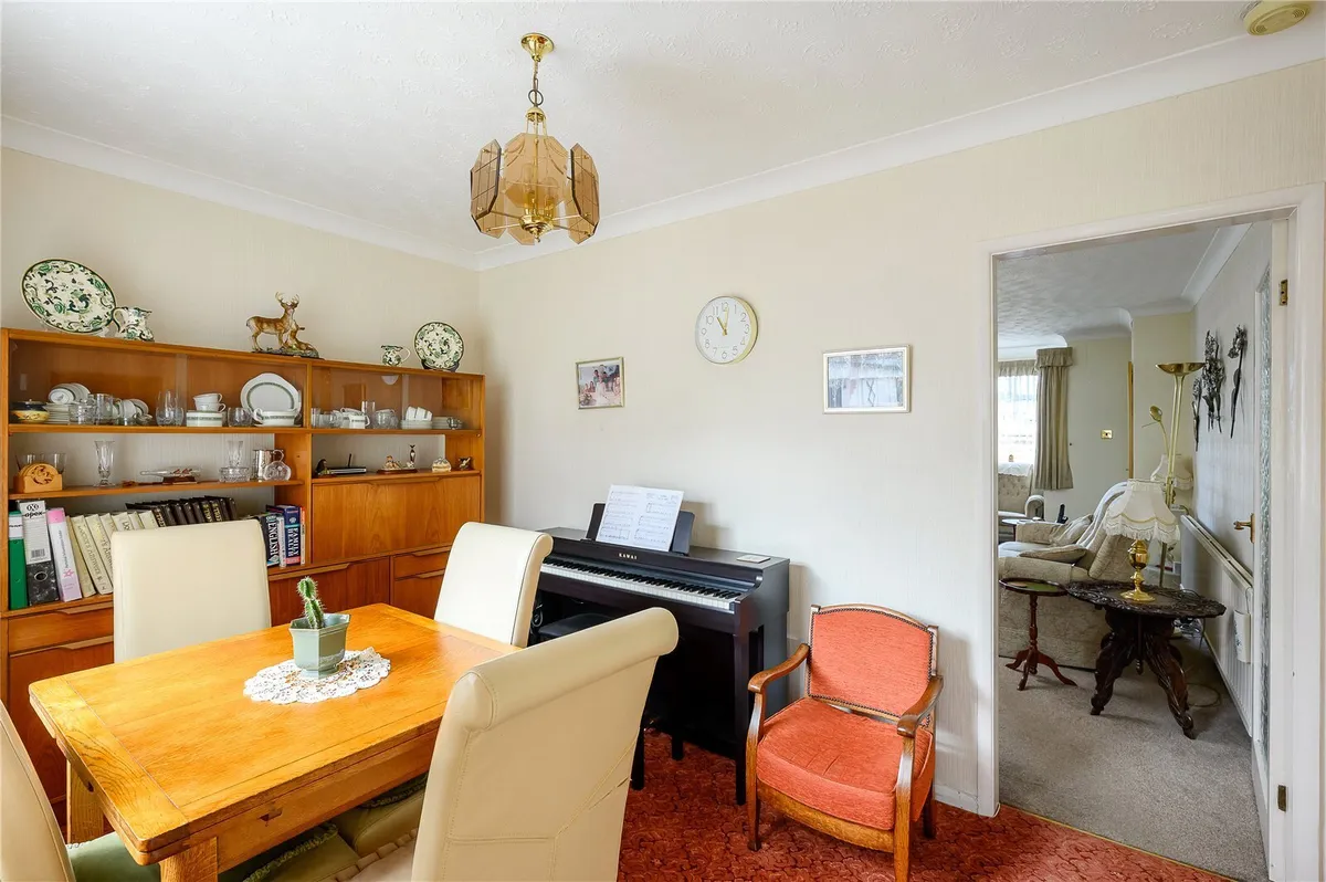 Kelmscott Green, Crossgates, LS15