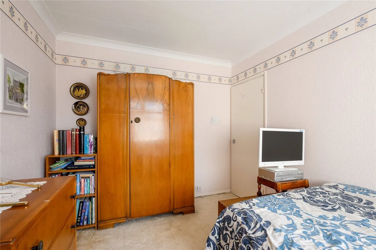 Kelmscott Green, Crossgates, LS15