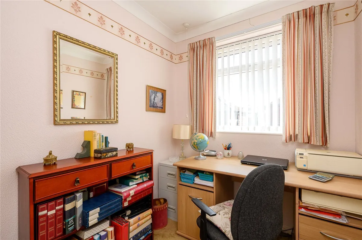 Kelmscott Green, Crossgates, LS15