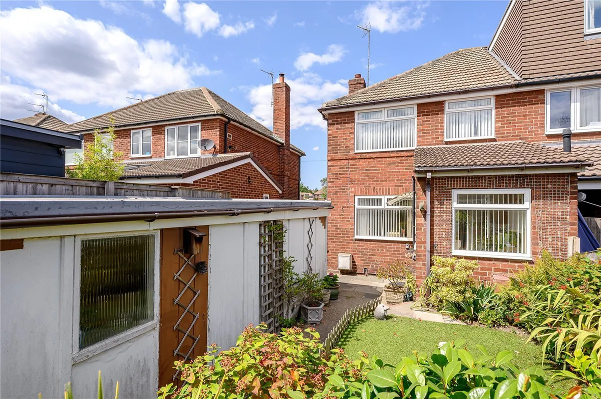 Kelmscott Green, Crossgates, LS15