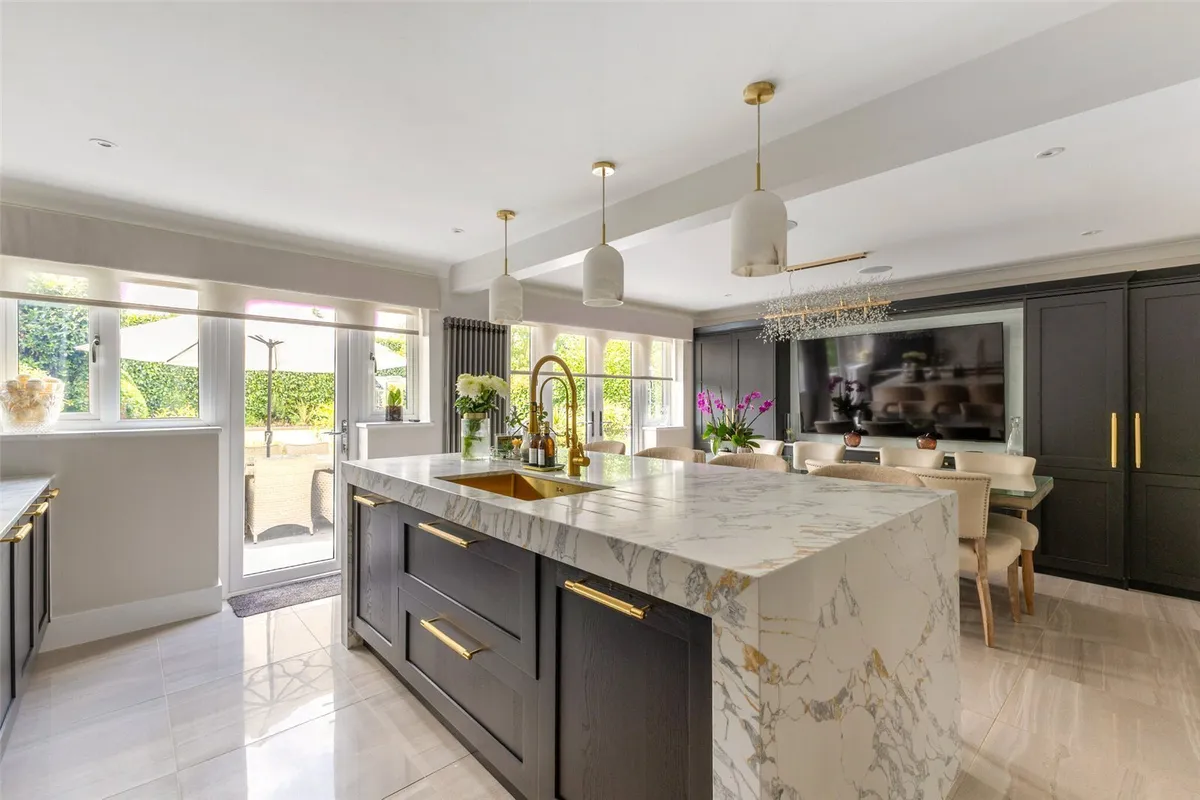Cranesfield, Sherborne St John, RG24
