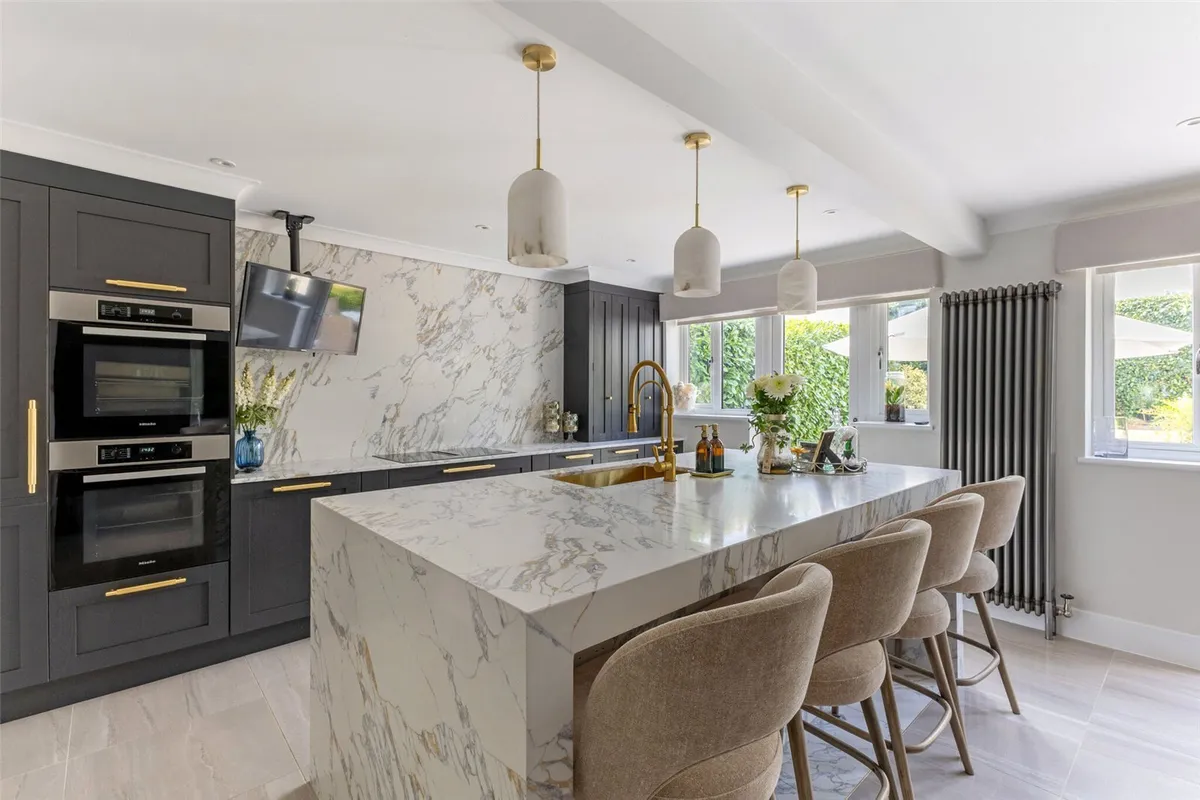 Cranesfield, Sherborne St John, RG24