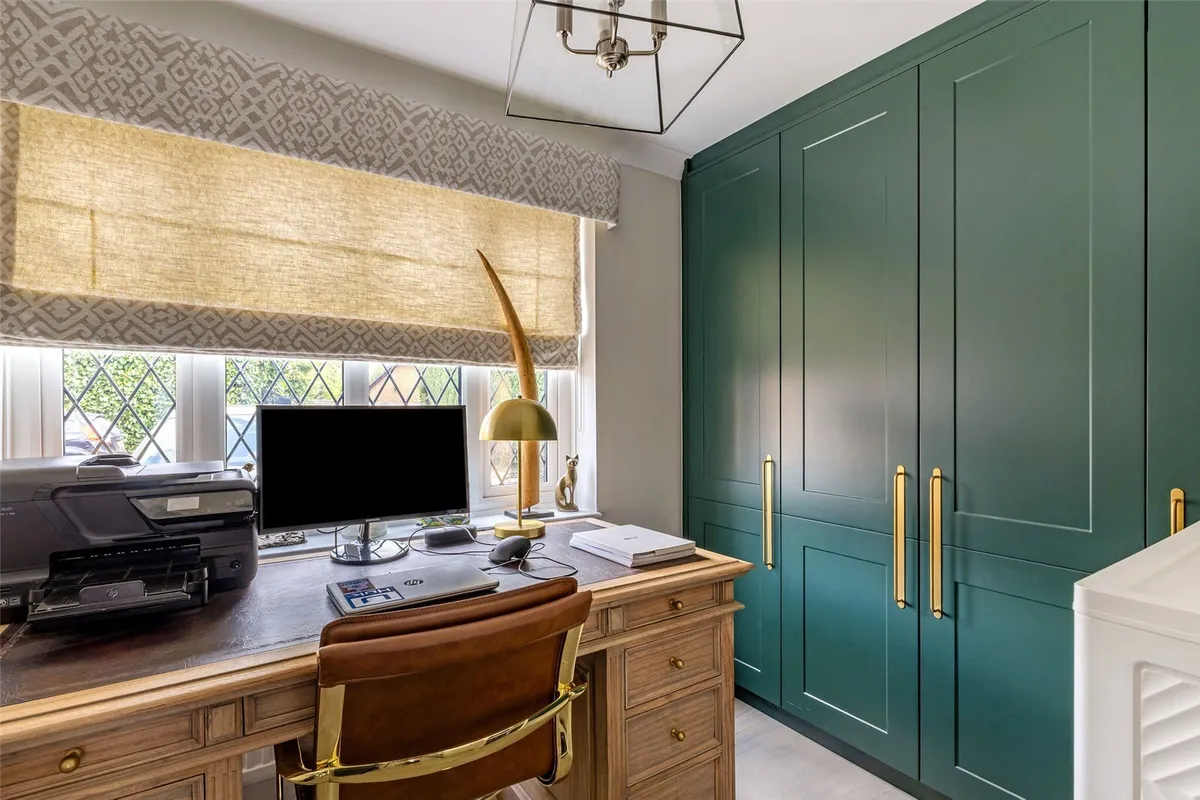 Cranesfield, Sherborne St John, RG24