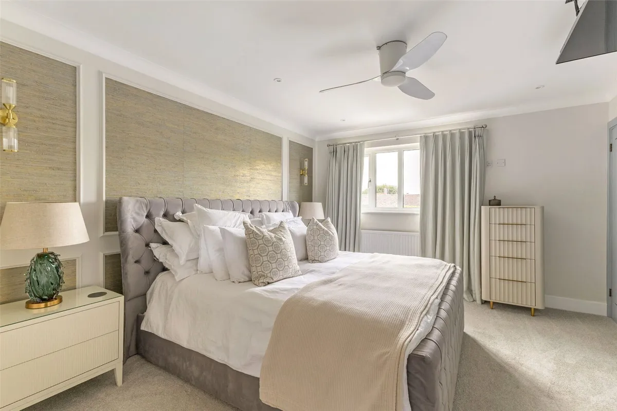 Cranesfield, Sherborne St John, RG24