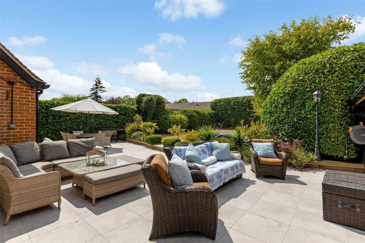 Cranesfield, Sherborne St John, RG24