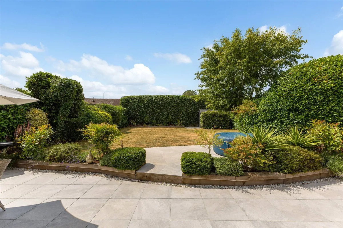 Cranesfield, Sherborne St John, RG24