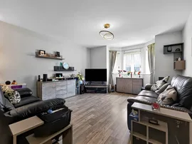 Barclay Drive, Elderslie, Johnstone thumb 2