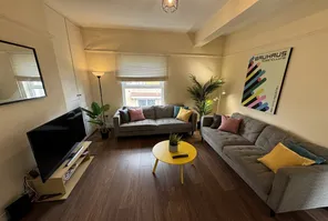 Main property image