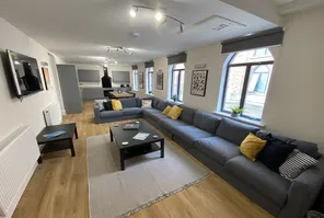 Main property image