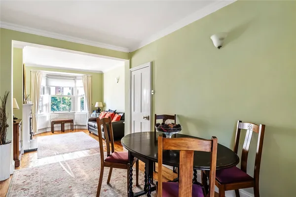 Nutley Lane, Reigate, RH2 photo 7