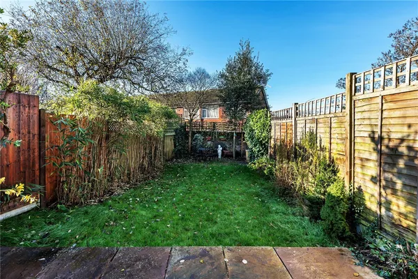 Nutley Lane, Reigate, RH2 photo 13
