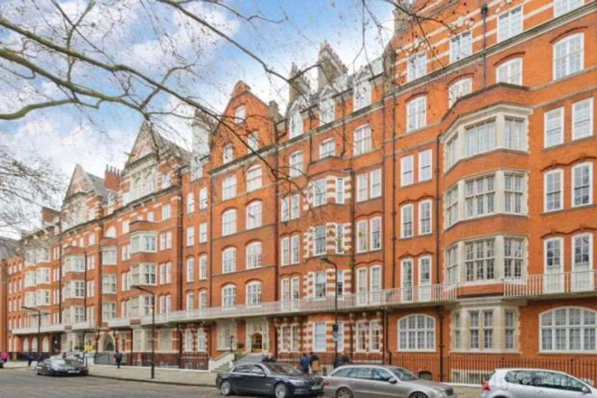 Bedford Court Mansions, Bedford Avenue, Bloomsbury, WC1B