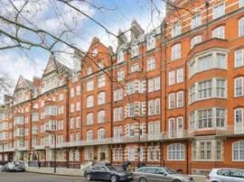 Bedford Court Mansions, Bedford Avenue, Bloomsbury, WC1B photo