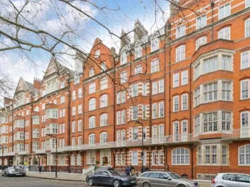 Bedford Court Mansions, Bedford Avenue, Bloomsbury, WC1Bphoto