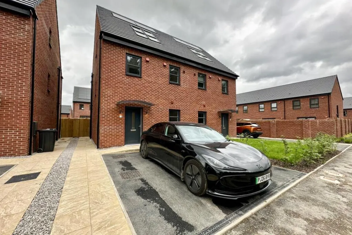 Eliza Grant Road, Crossgates, LEEDS