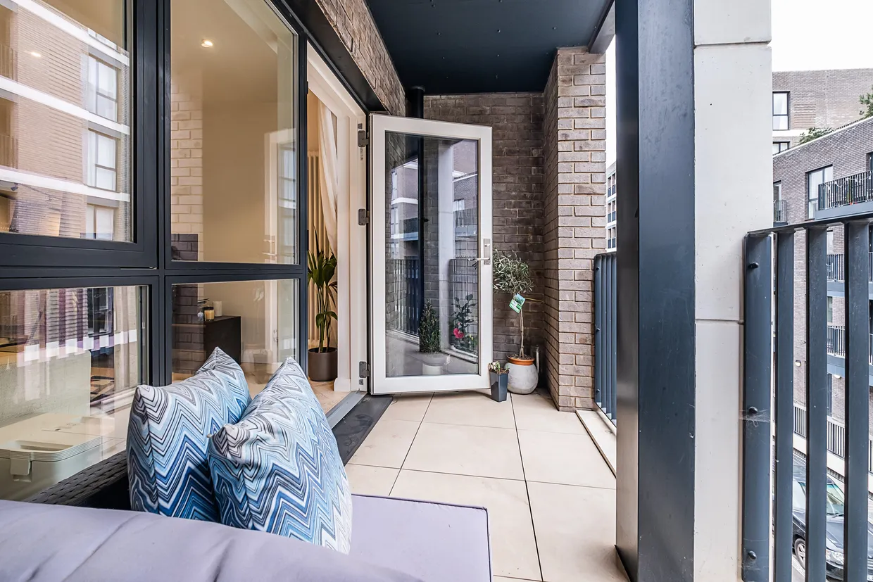 Ravensbury Terrace, London, SW18 photo 8