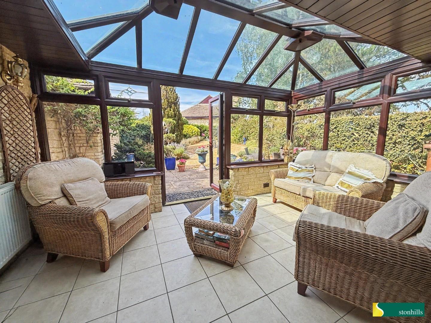 Windingbrook Lane, Collingtree Park, Northampton Image 7
