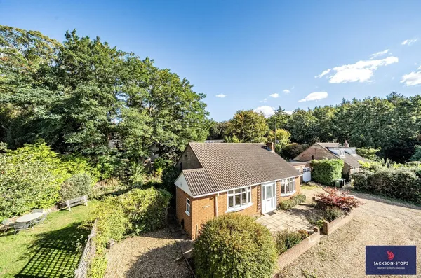 Dene Close, Woburn Sands, MK17 photo 1
