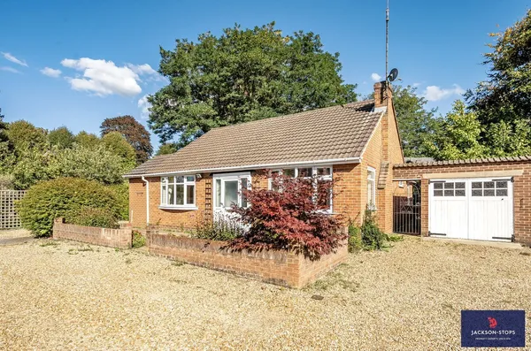 Dene Close, Woburn Sands, MK17 photo 2