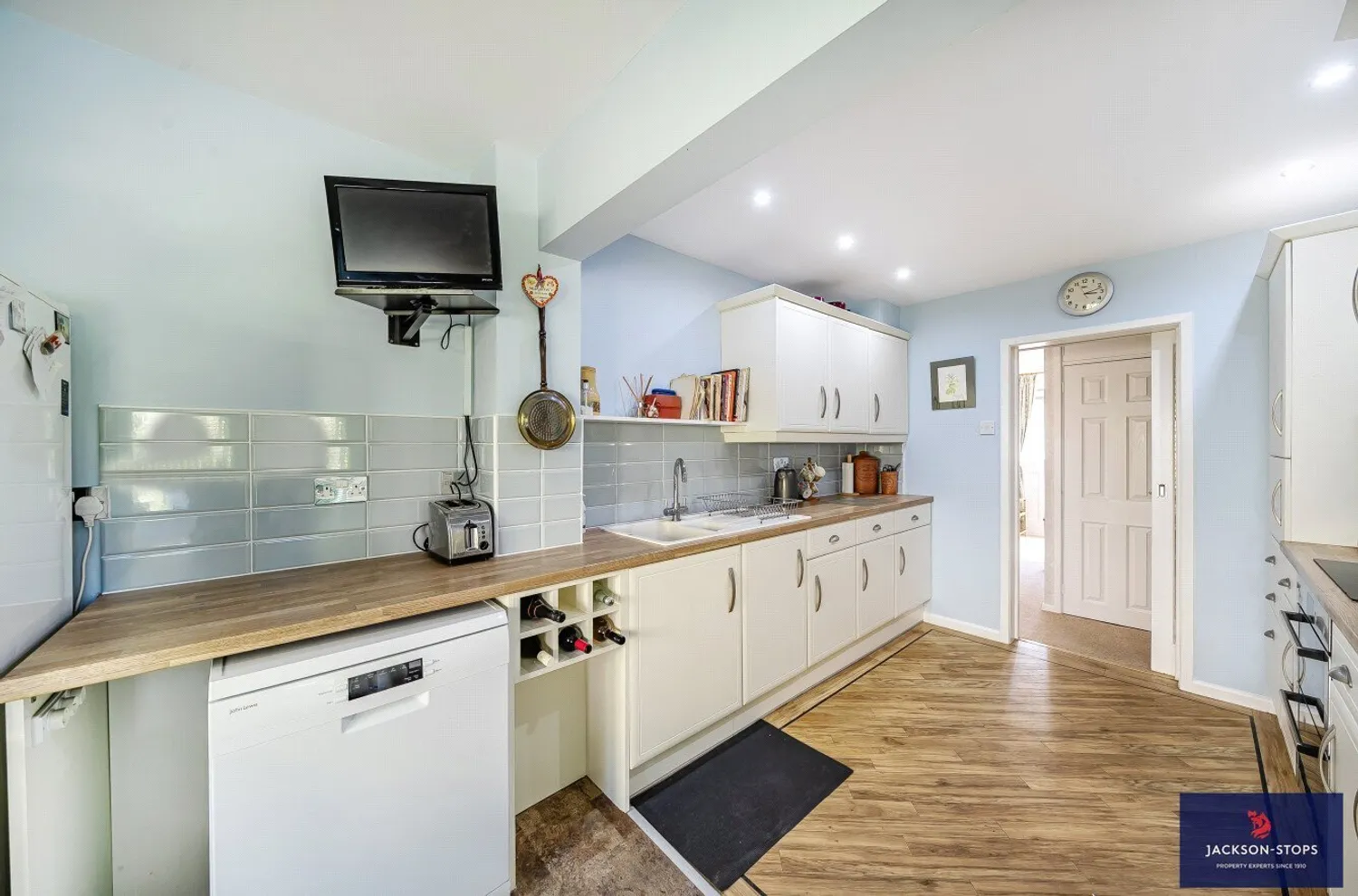 Dene Close, Woburn Sands, MK17 photo 6