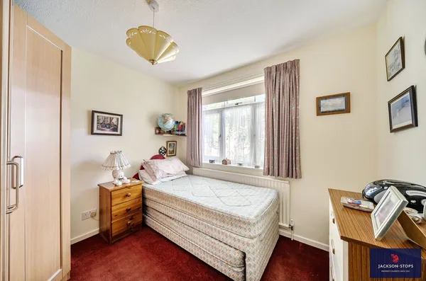 Dene Close, Woburn Sands, MK17 photo 10
