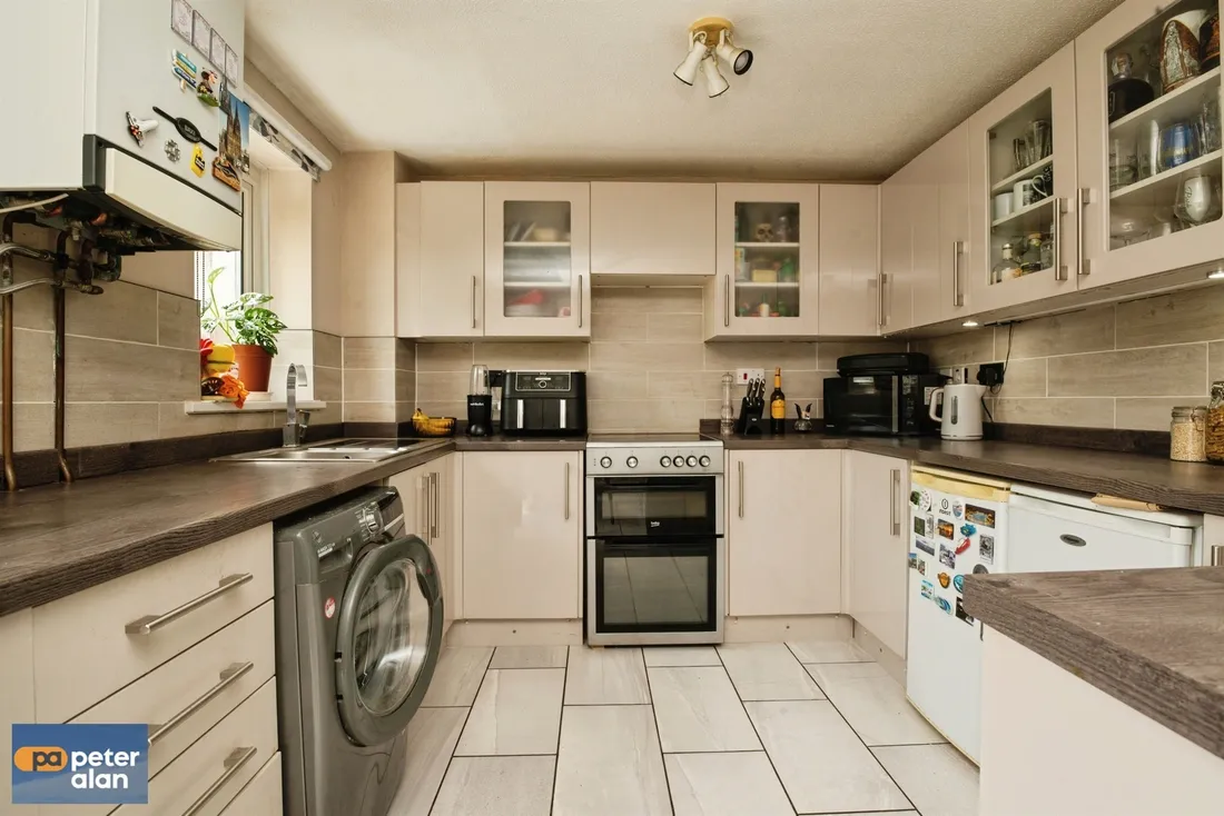 Property photo 12