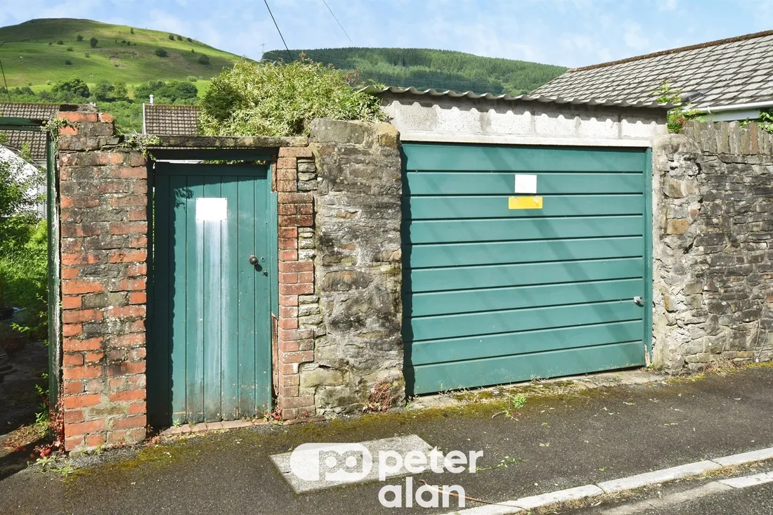 Property photo 31
