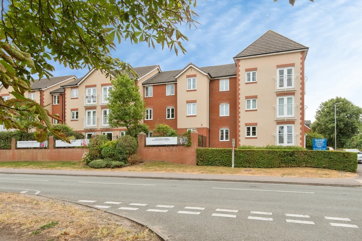 Goodes Court, Royston