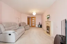 Goodes Court, Royston