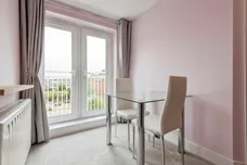 Goodes Court, Royston