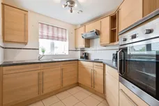 Goodes Court, Royston